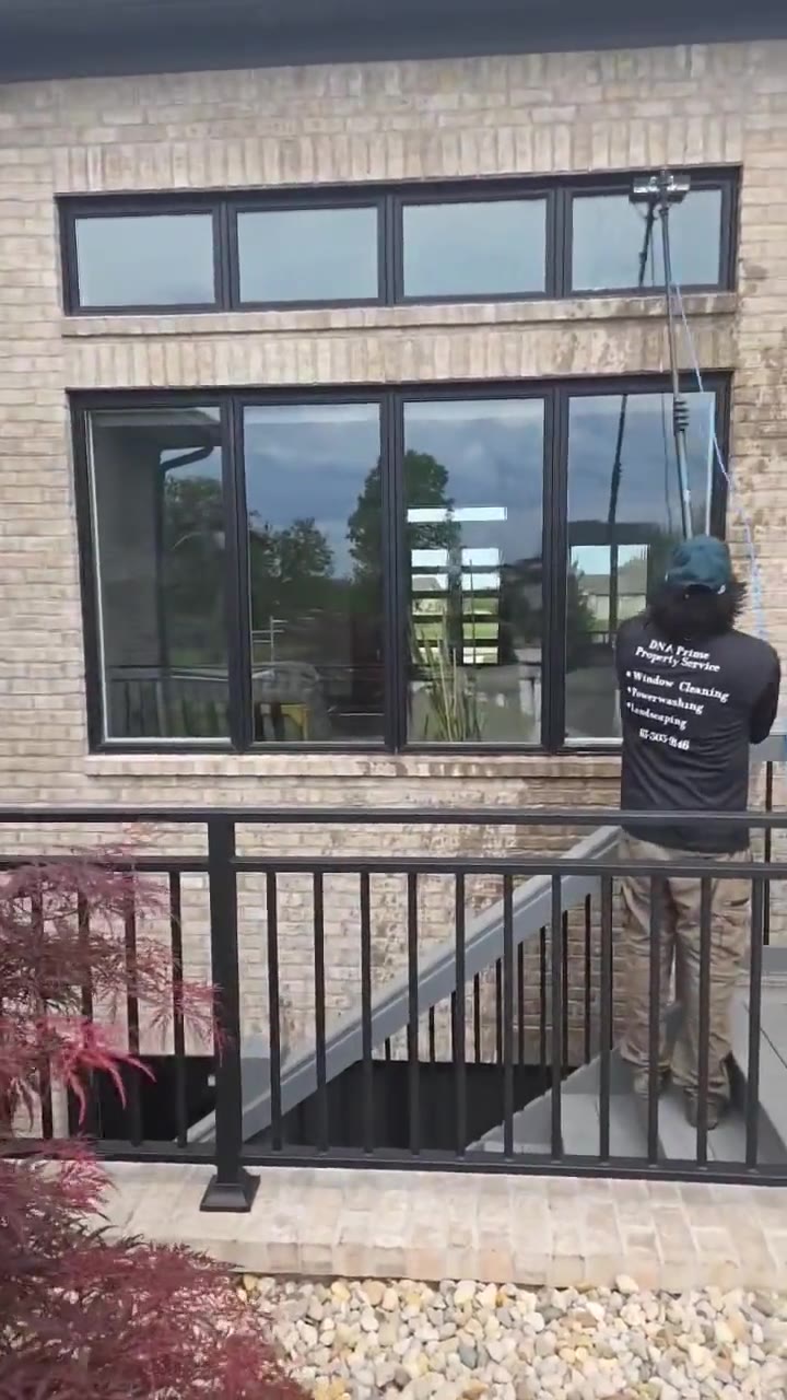 Window cleaning service in Greenwood IN